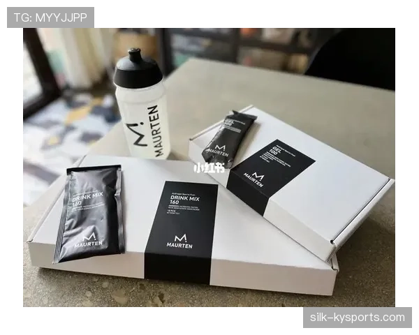 吴向东家的冰箱里塞满了能量胶,连饮料都按训练计划排班 吴向东家的冰箱里塞满了能量胶,连饮料都按训练计划排班